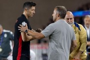 西媒：莱万为何频频被换下？他已无法高强度踢90分钟